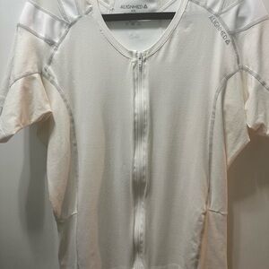 Aligned Med zip - up Top XXL